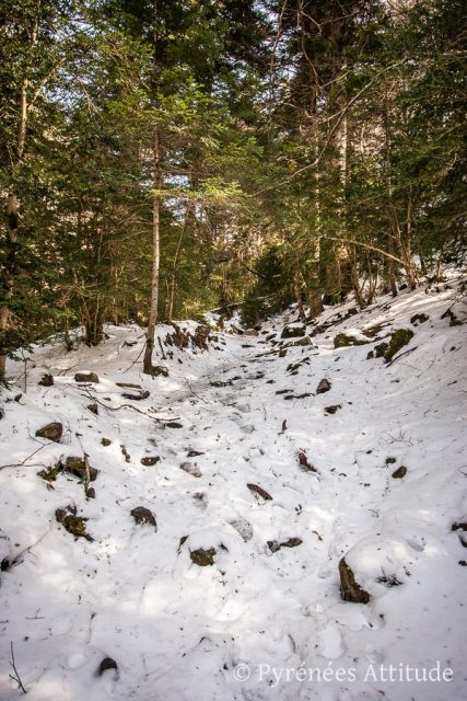 Randonnée vers le cirque de Lis en hiver